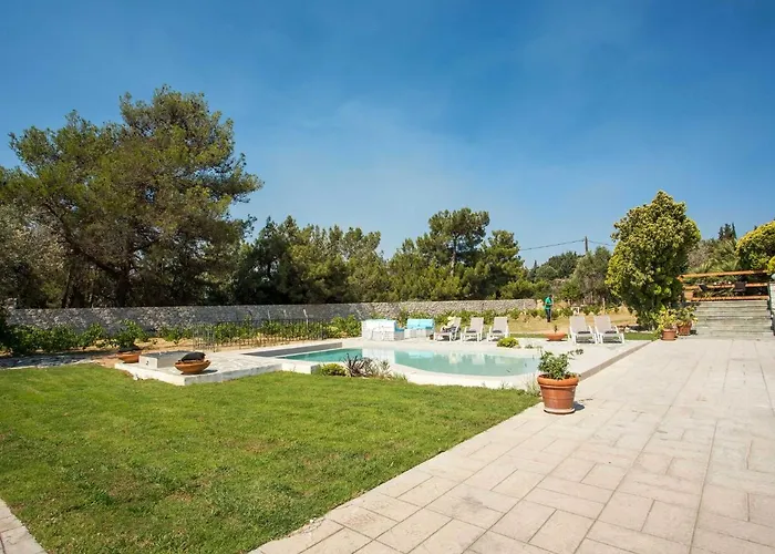 Casa de Férias Near In Afandou *